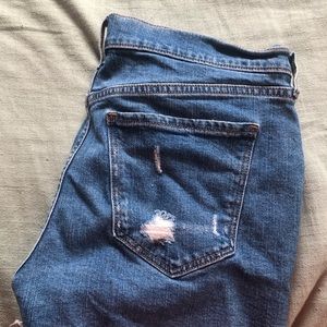 Old Navy Boyfriend Mid-rise jean shorts